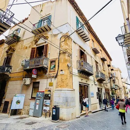 Апартаменты Loftbotta2cefalu